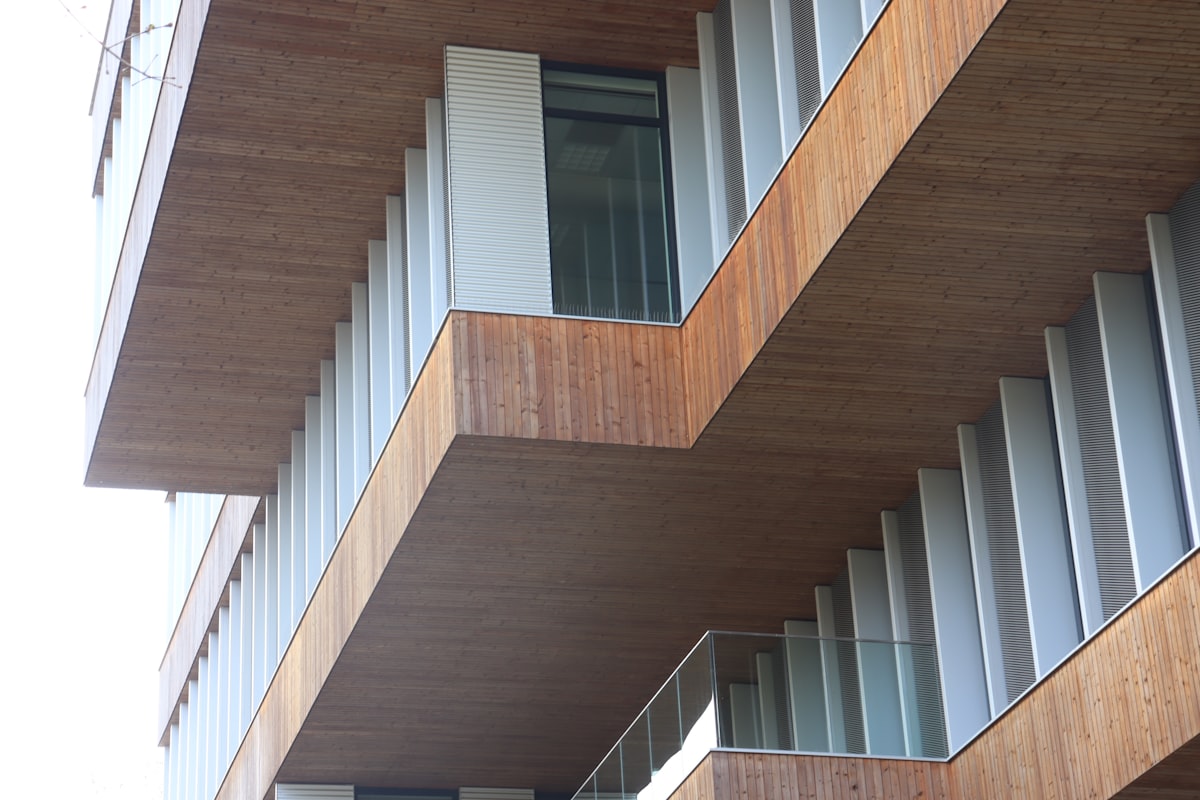 Vertical wood cladding