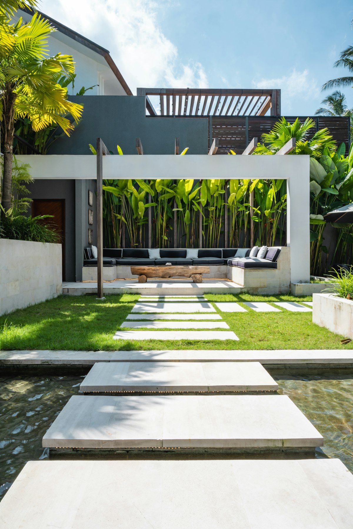 Outdoor living by We Do Construction