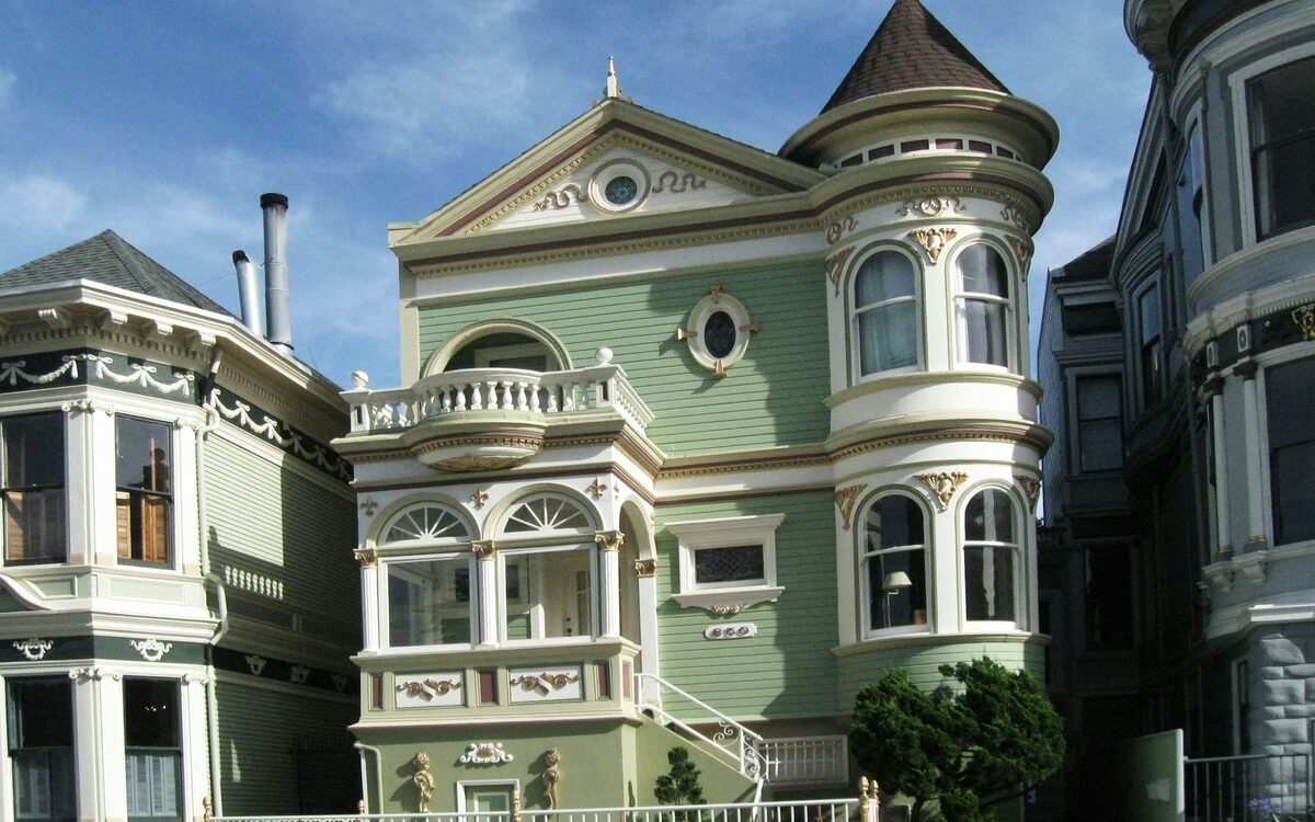 Victorian facade in Pacific Heights, San Francisco — We Do Construction, licensed general contractor CSLB #1096552